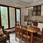 Gjiri I Lalezit Apartman