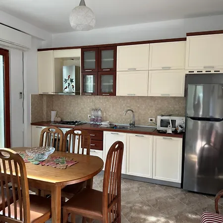 Gjiri I Lalezit Daire *