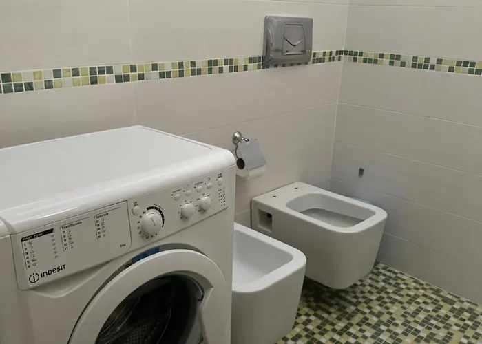 Gjiri I Lalezit 公寓 *